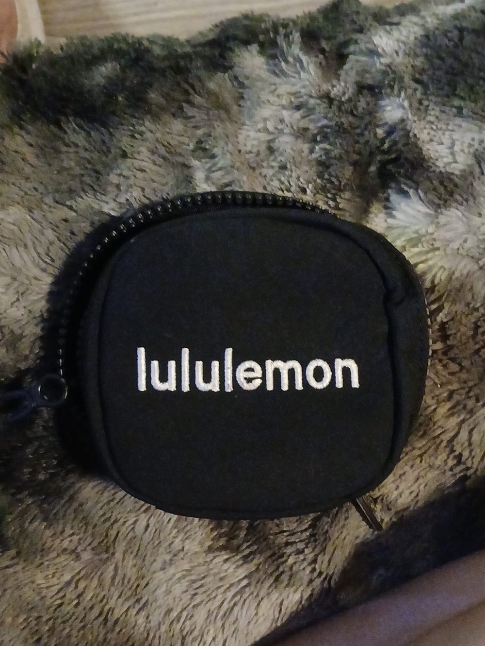 Authentic Lululemon Dual Pouch Wristlet/Bag Clip-On
